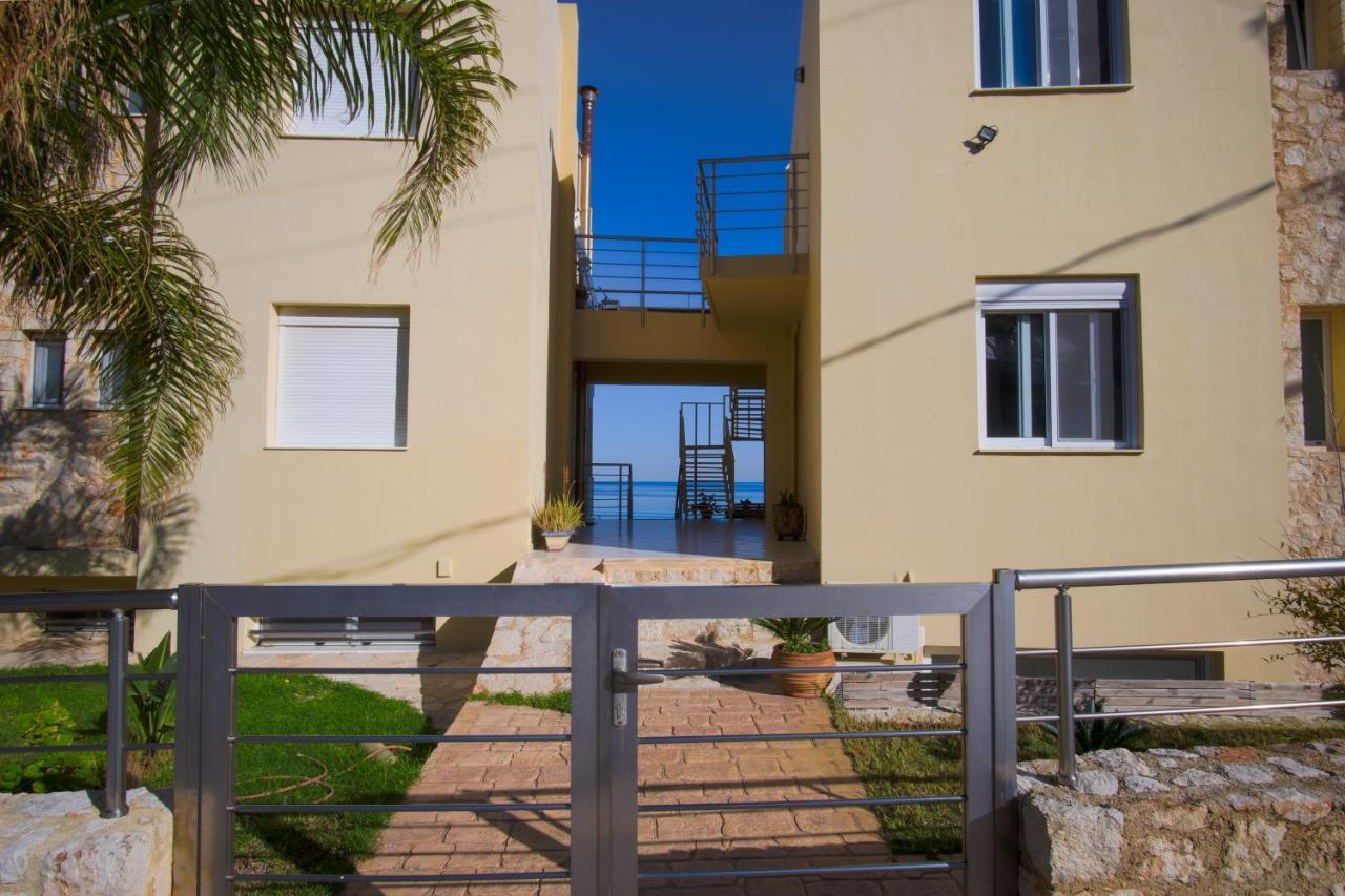 Blue Villas Agia Marina Exterior foto